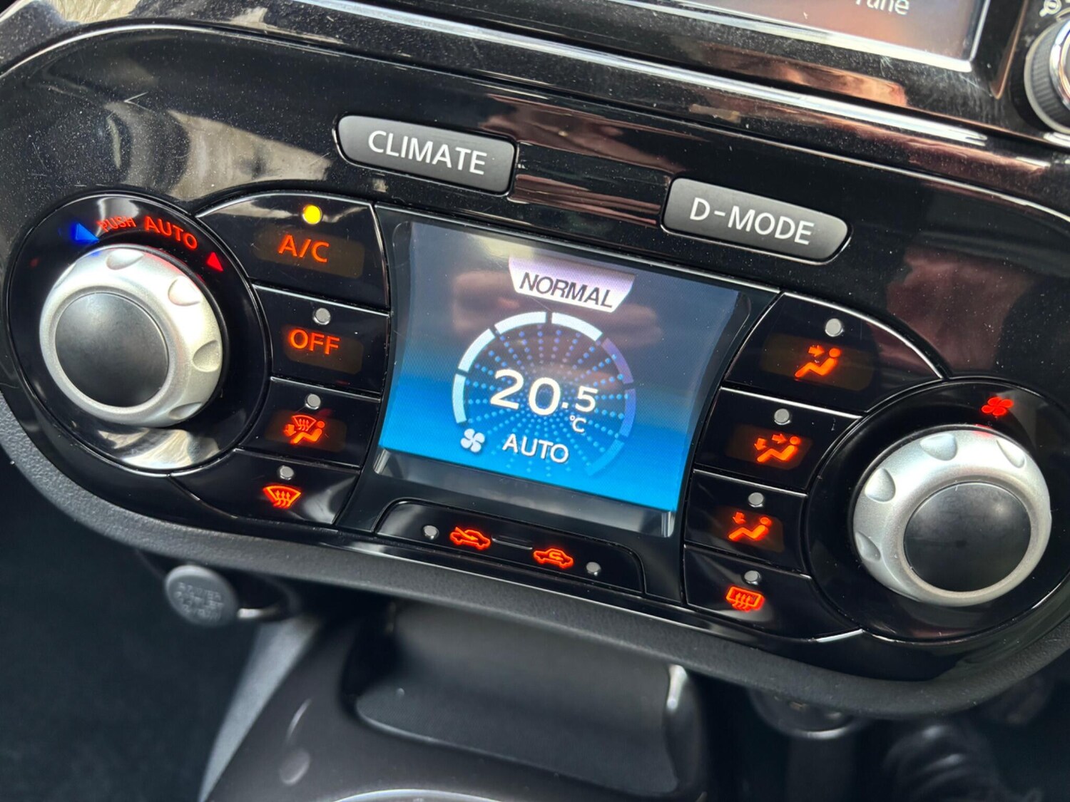 Used Nissan Juke 2013 for sale - 77496340: Photo 45