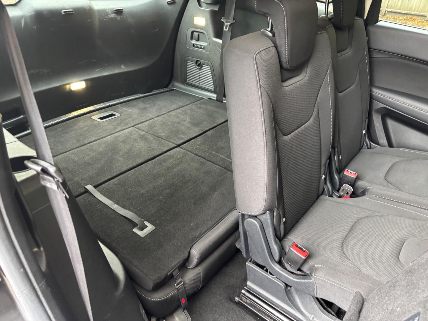 Used Ford S-Max 2019 for sale - 76531626: Photo 14