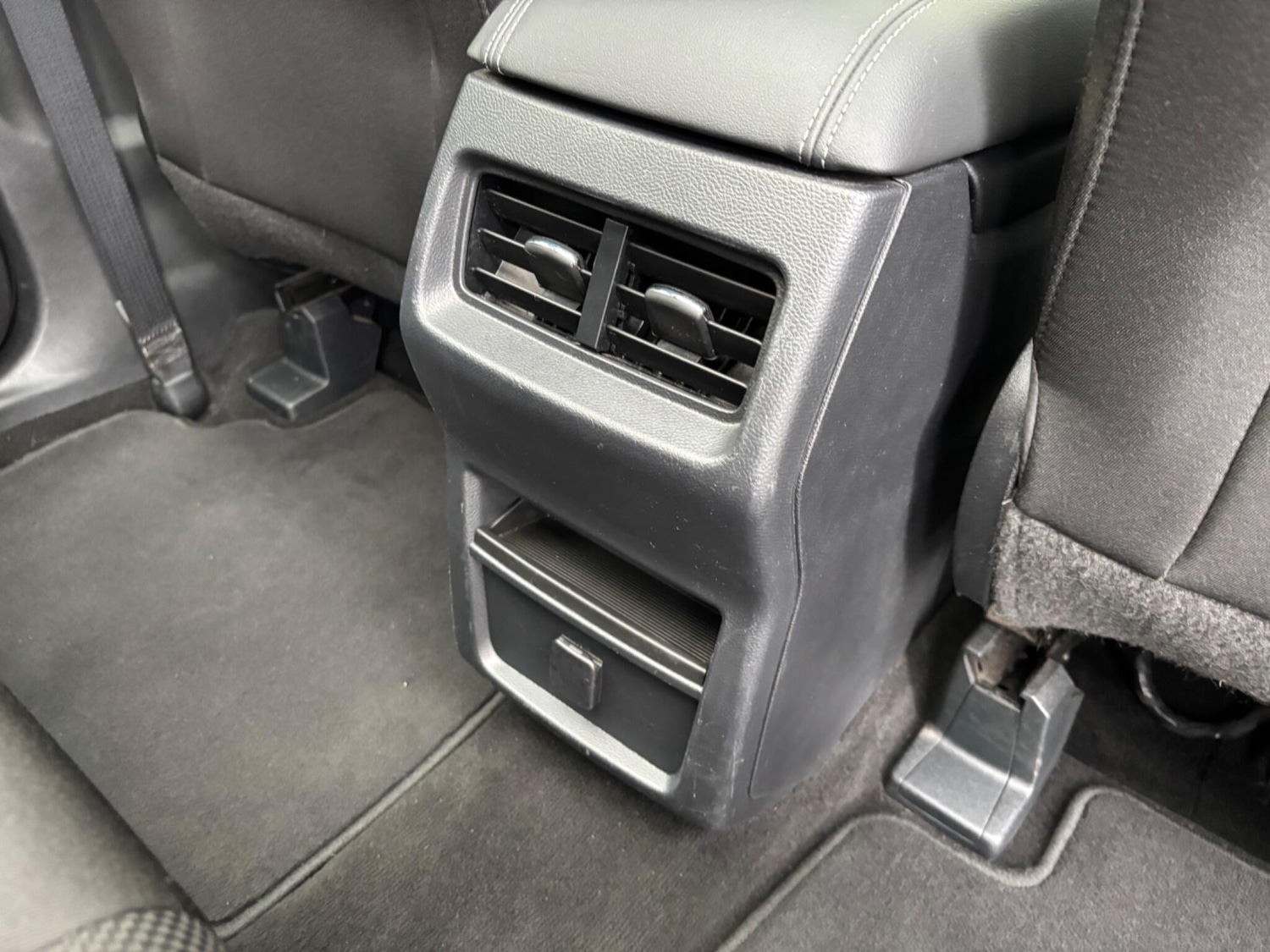 Used Ford S-Max 2019 for sale - 76531626: Photo 16