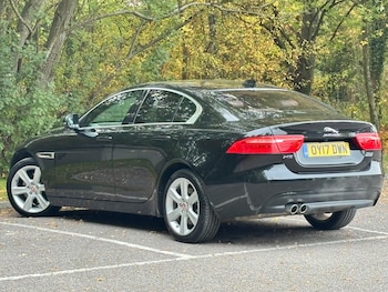 Used Jaguar XE 2017 for sale - 76296041: Photo