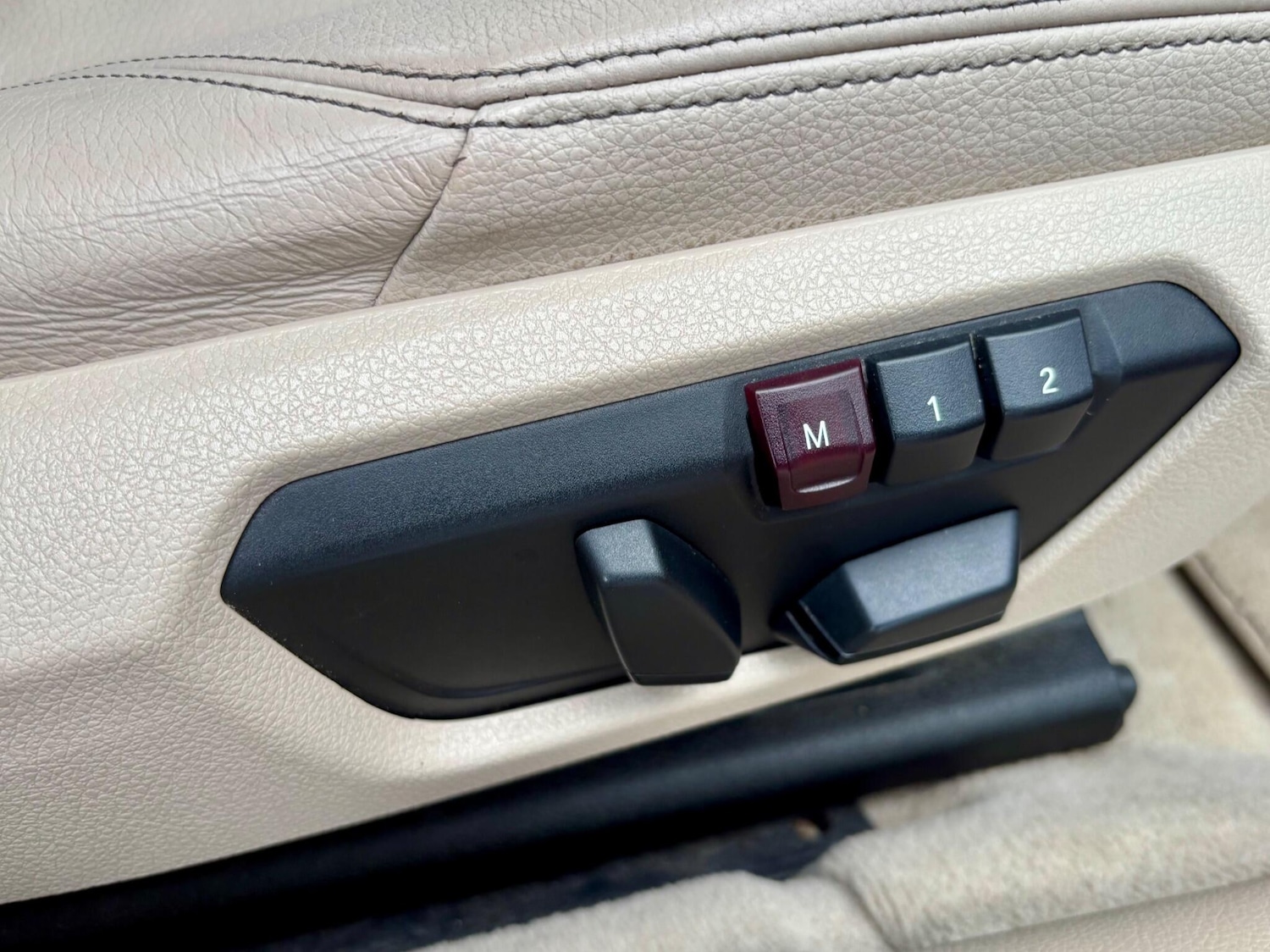 Used BMW 3 Series 2014 for sale - 77633926: Photo 11