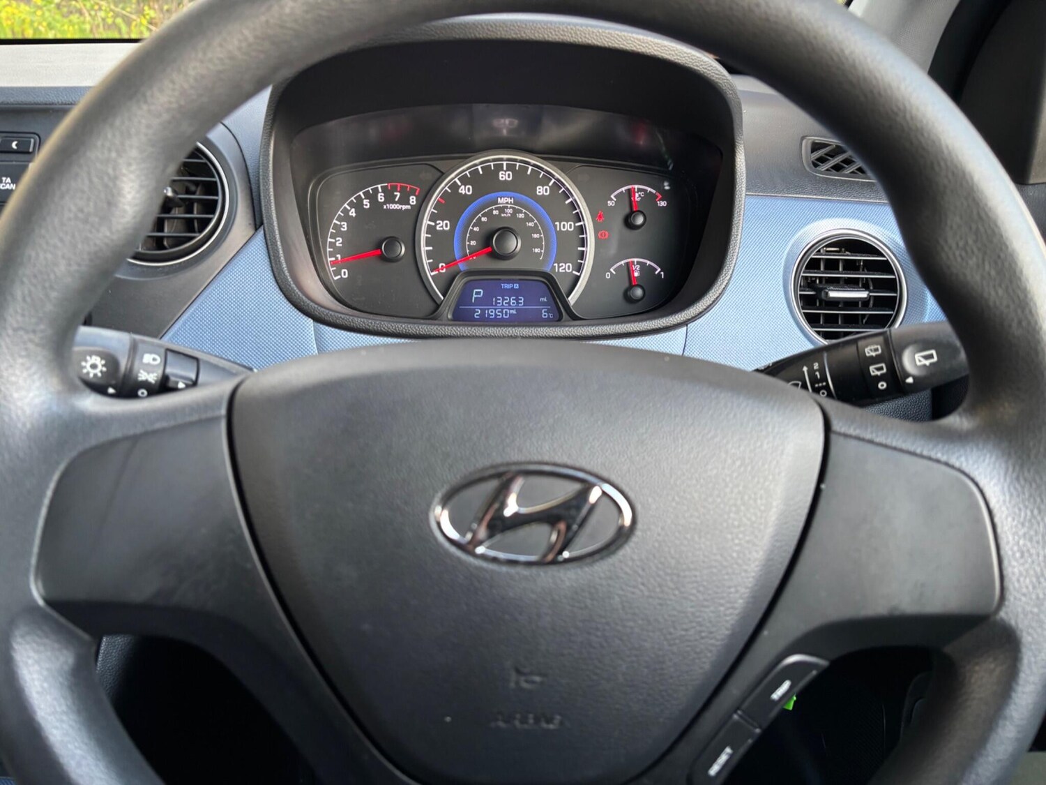 Used Hyundai i10 2016 for sale - 76823795: Photo 38