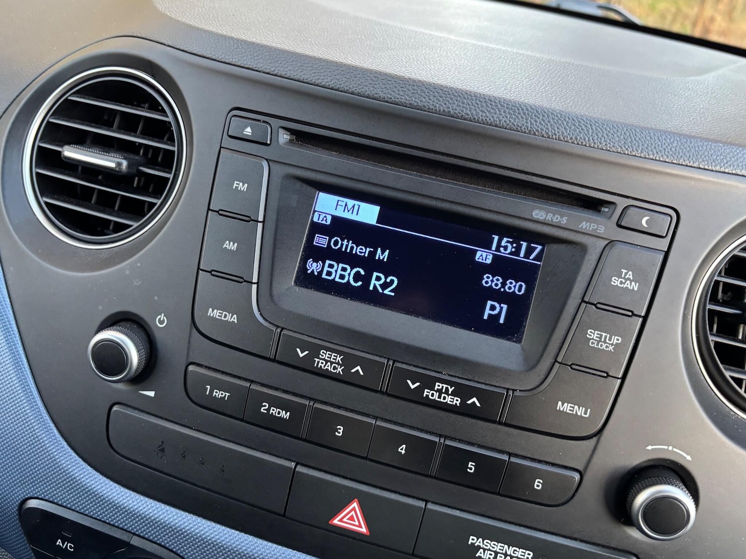 Used Hyundai i10 2016 for sale - 76823795: Photo 40