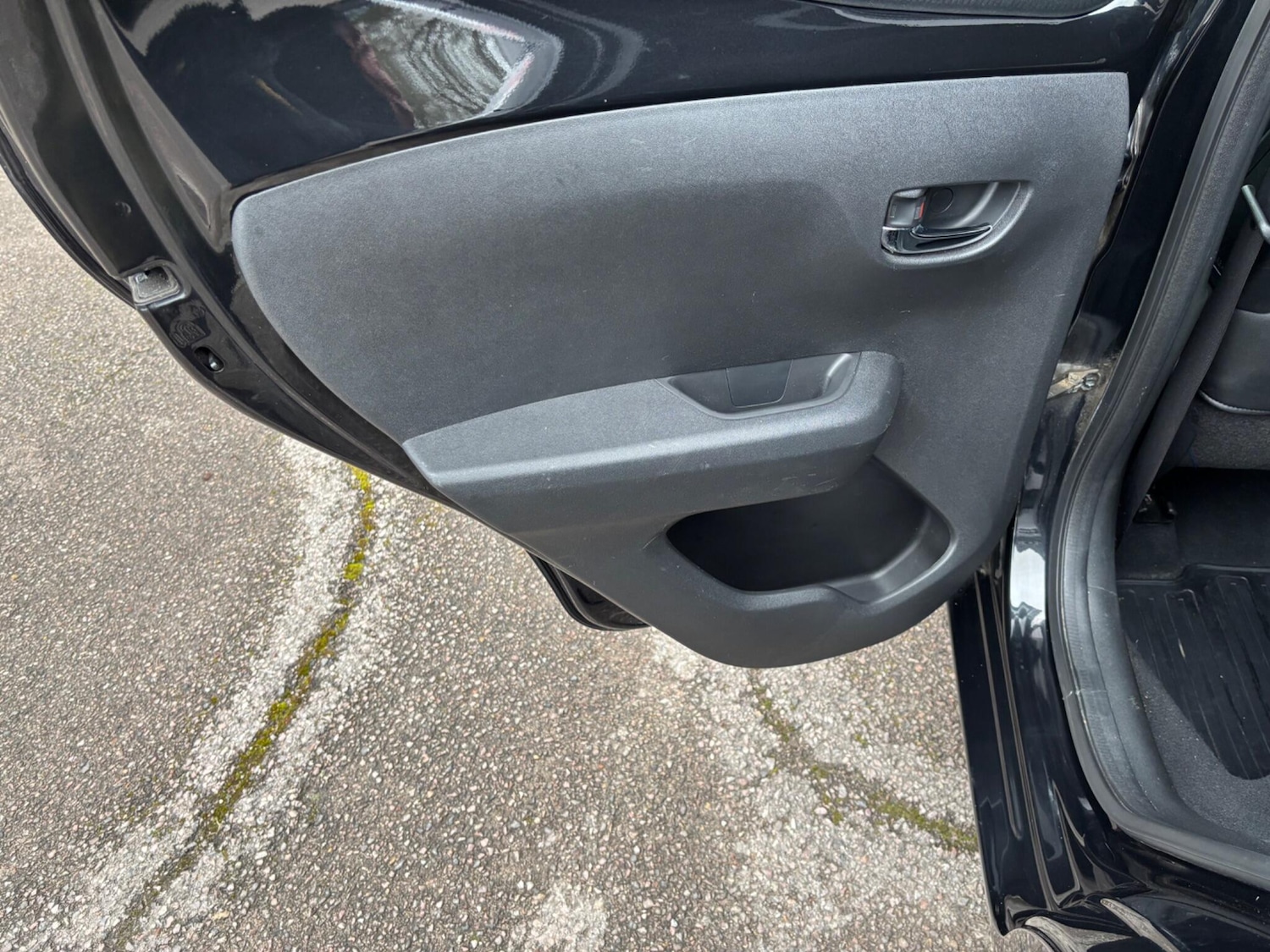 Used Toyota AYGO 2018 for sale - 77633541: Photo 25