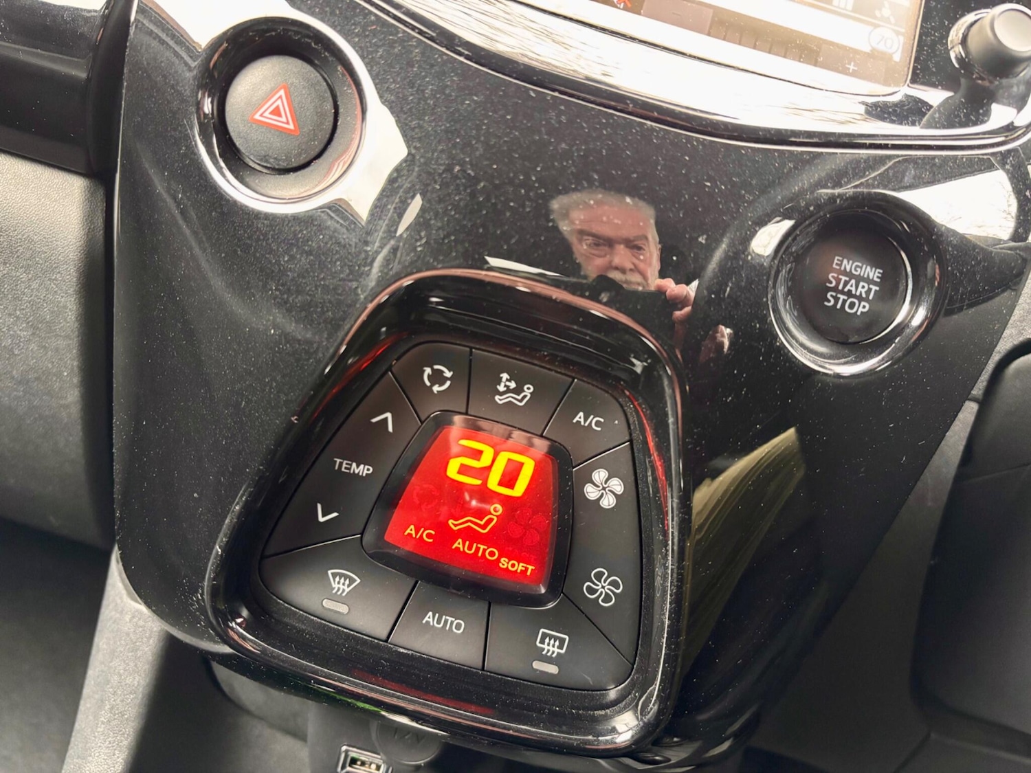 Used Toyota AYGO 2018 for sale - 77633541: Photo 47