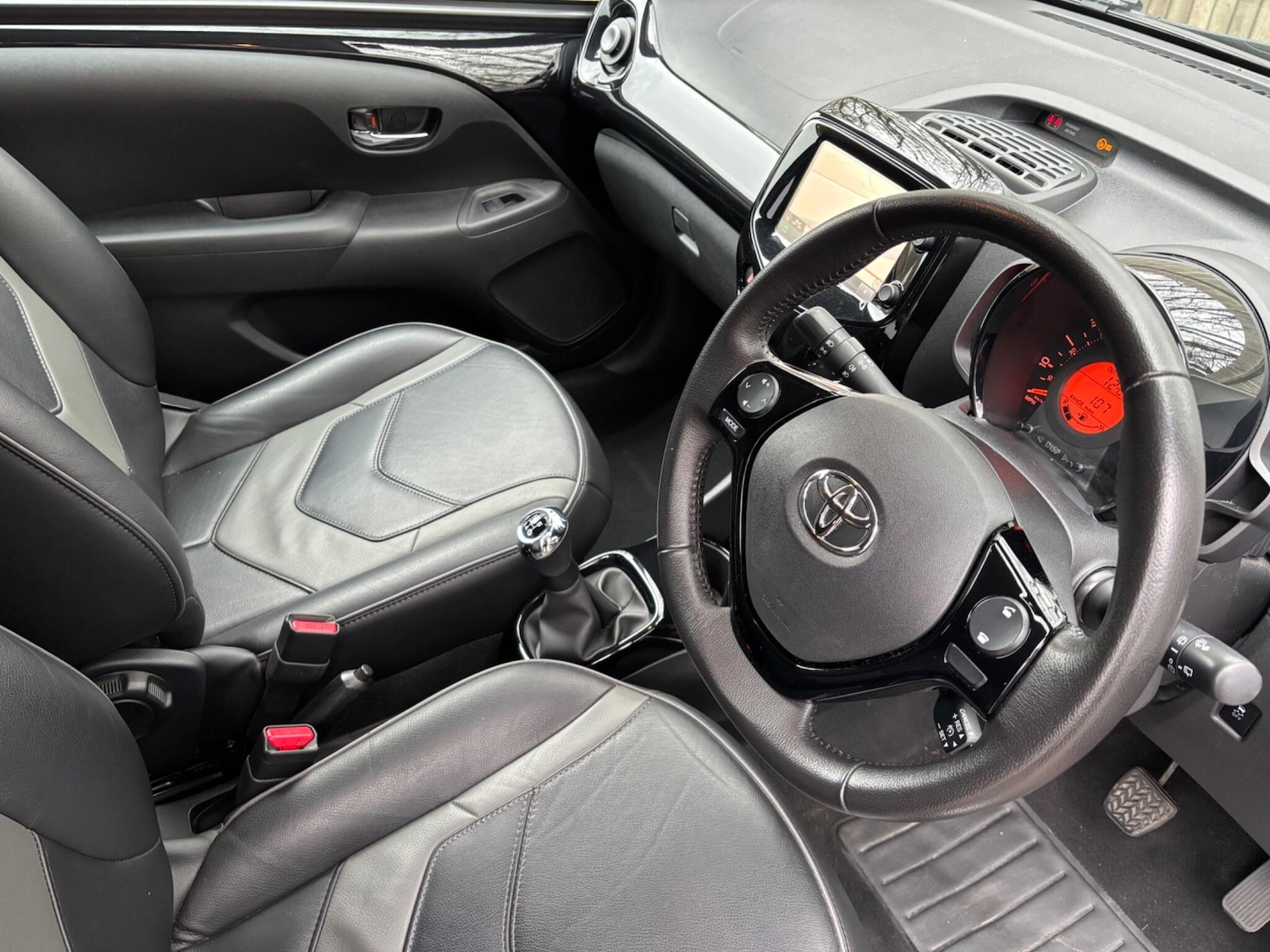 Used Toyota AYGO 2018 for sale - 77633541: Photo 9