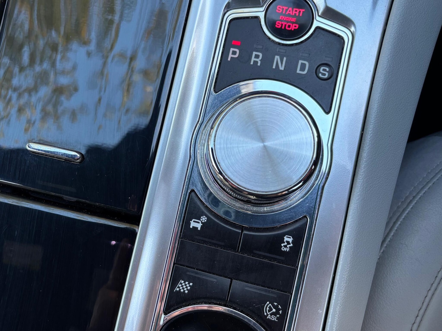 Used Jaguar XF 2014 for sale - 76531632: Photo 49