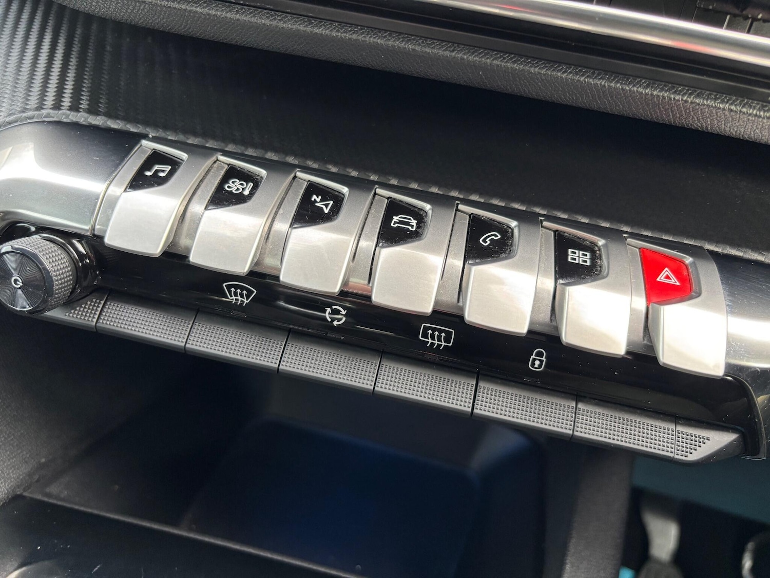 Used Peugeot 3008 2017 for sale - 77175819: Photo 52