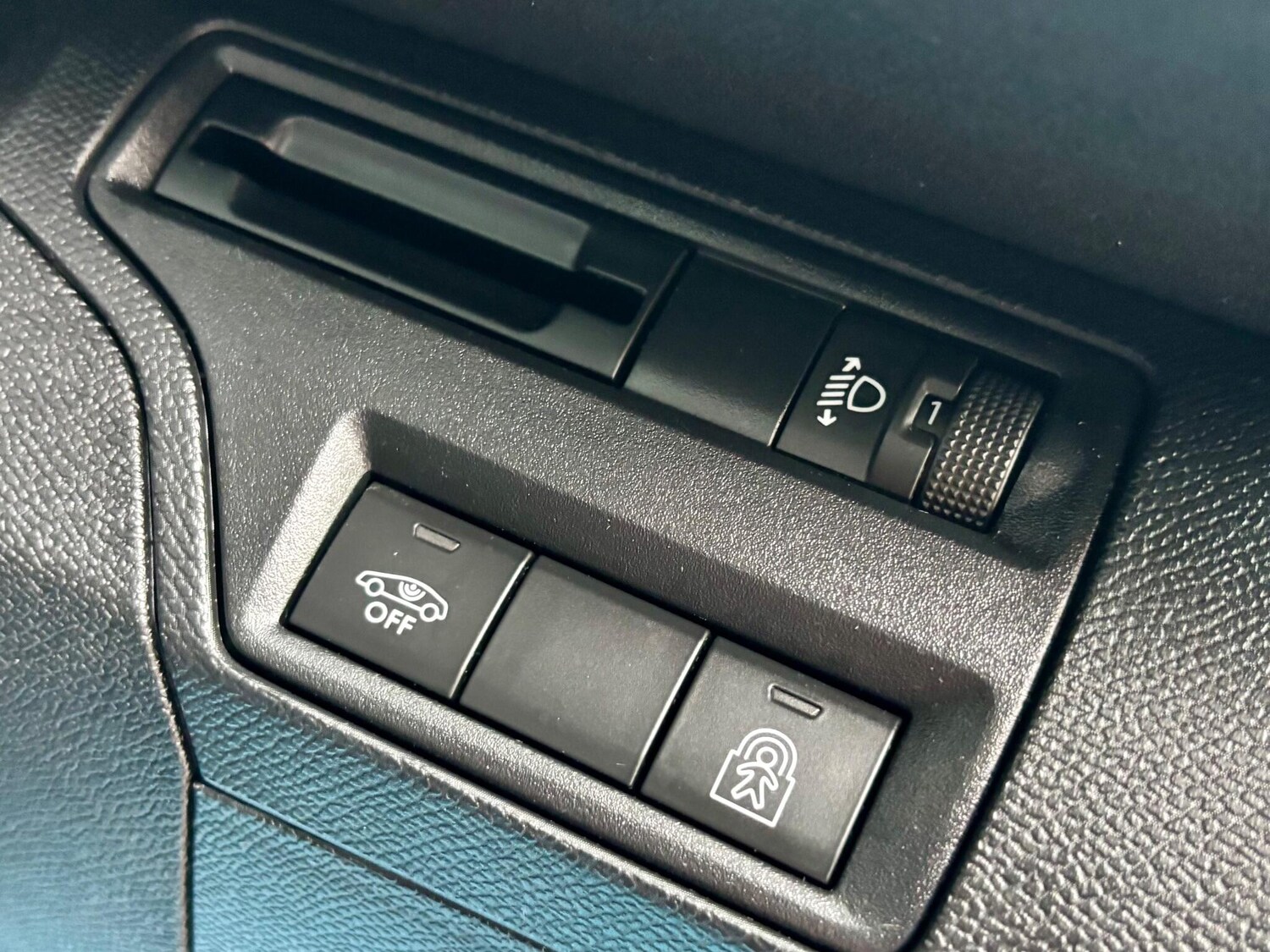 Used Peugeot 3008 2017 for sale - 77175819: Photo 59