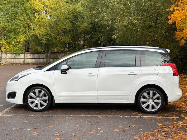 Used Peugeot 5008 2015 for sale - 76314871: Photo 25