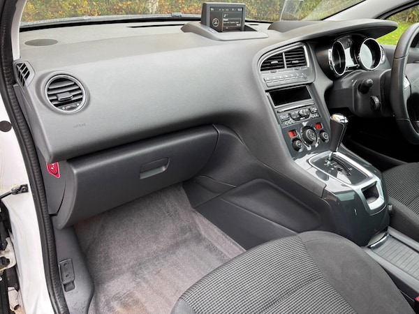 Used Peugeot 5008 2015 for sale - 76314871: Photo 7