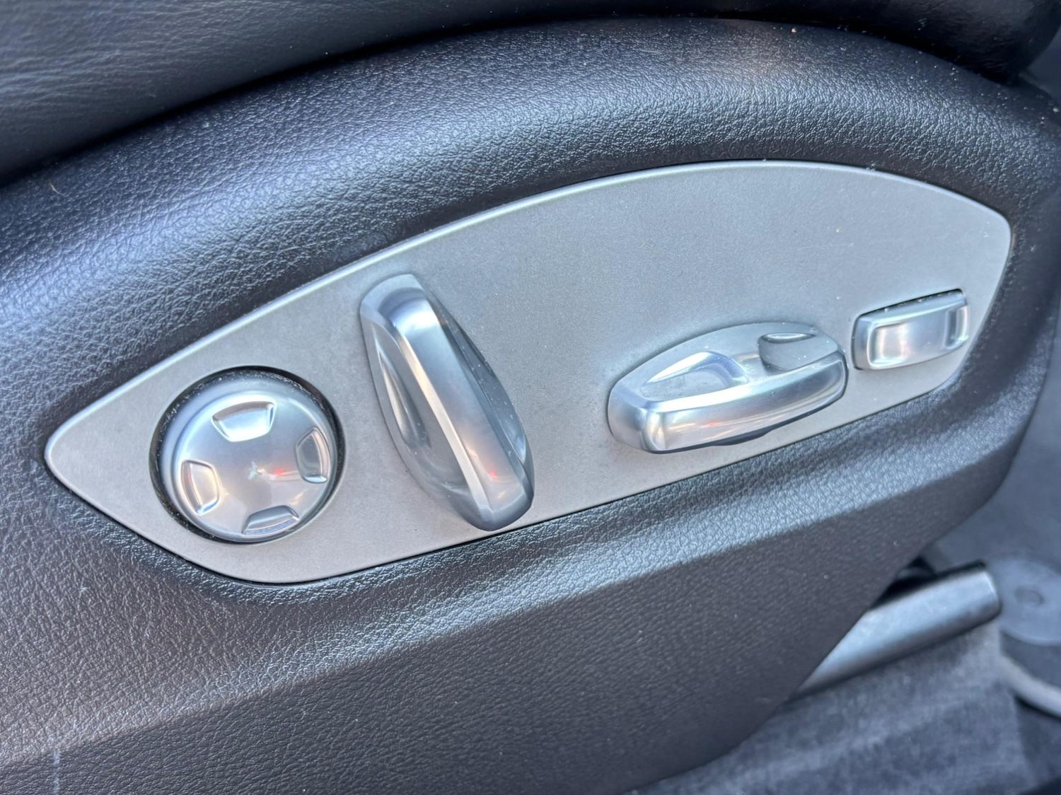 Used Porsche Macan 2019 for sale - 76531624: Photo 12