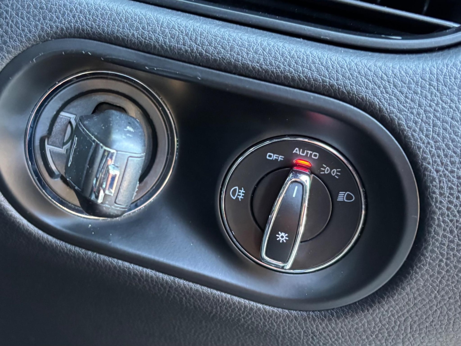 Used Porsche Macan 2019 for sale - 76531624: Photo 62