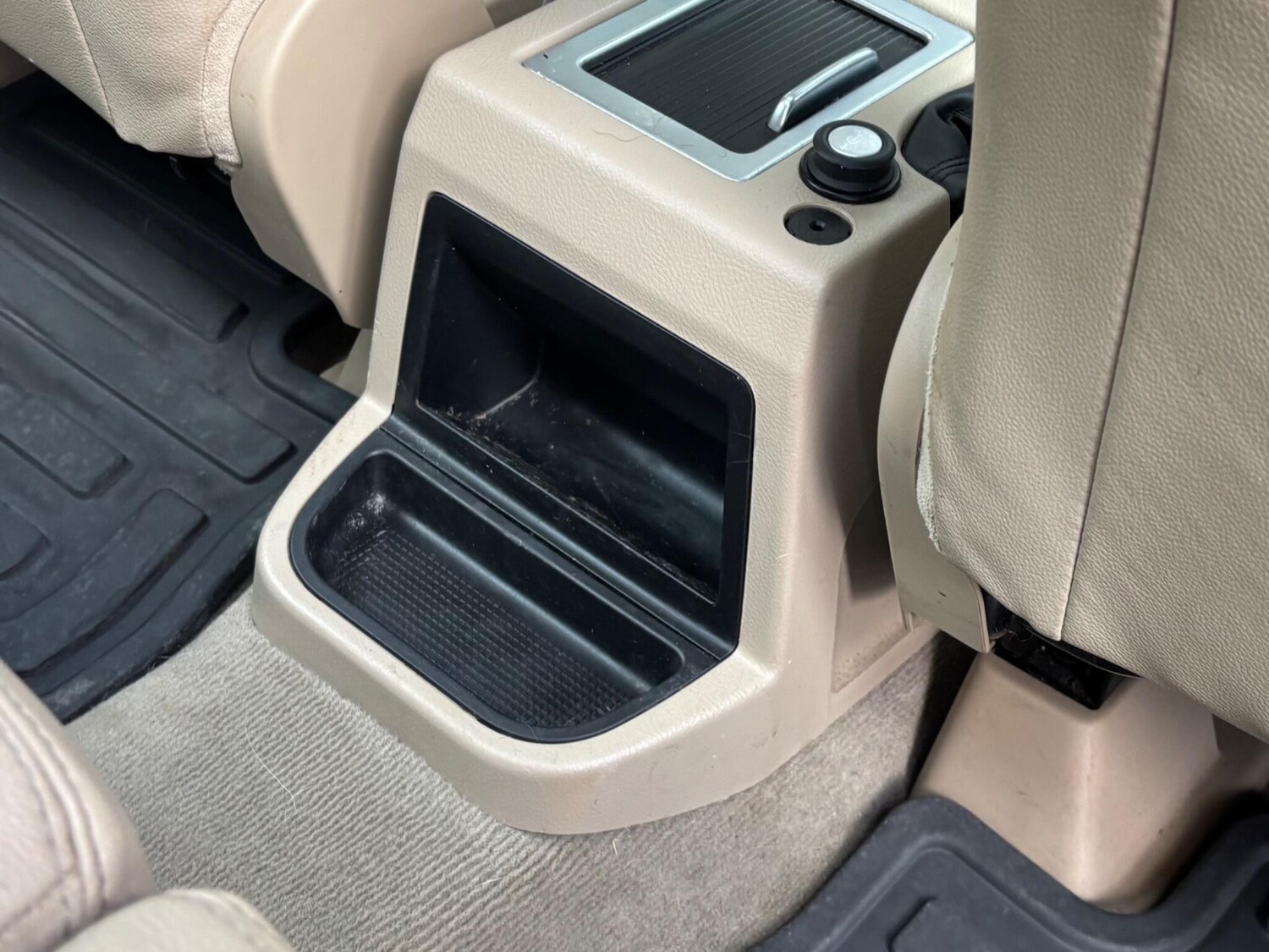 Used Land Rover Freelander 2011 for sale - 76989997: Photo 15