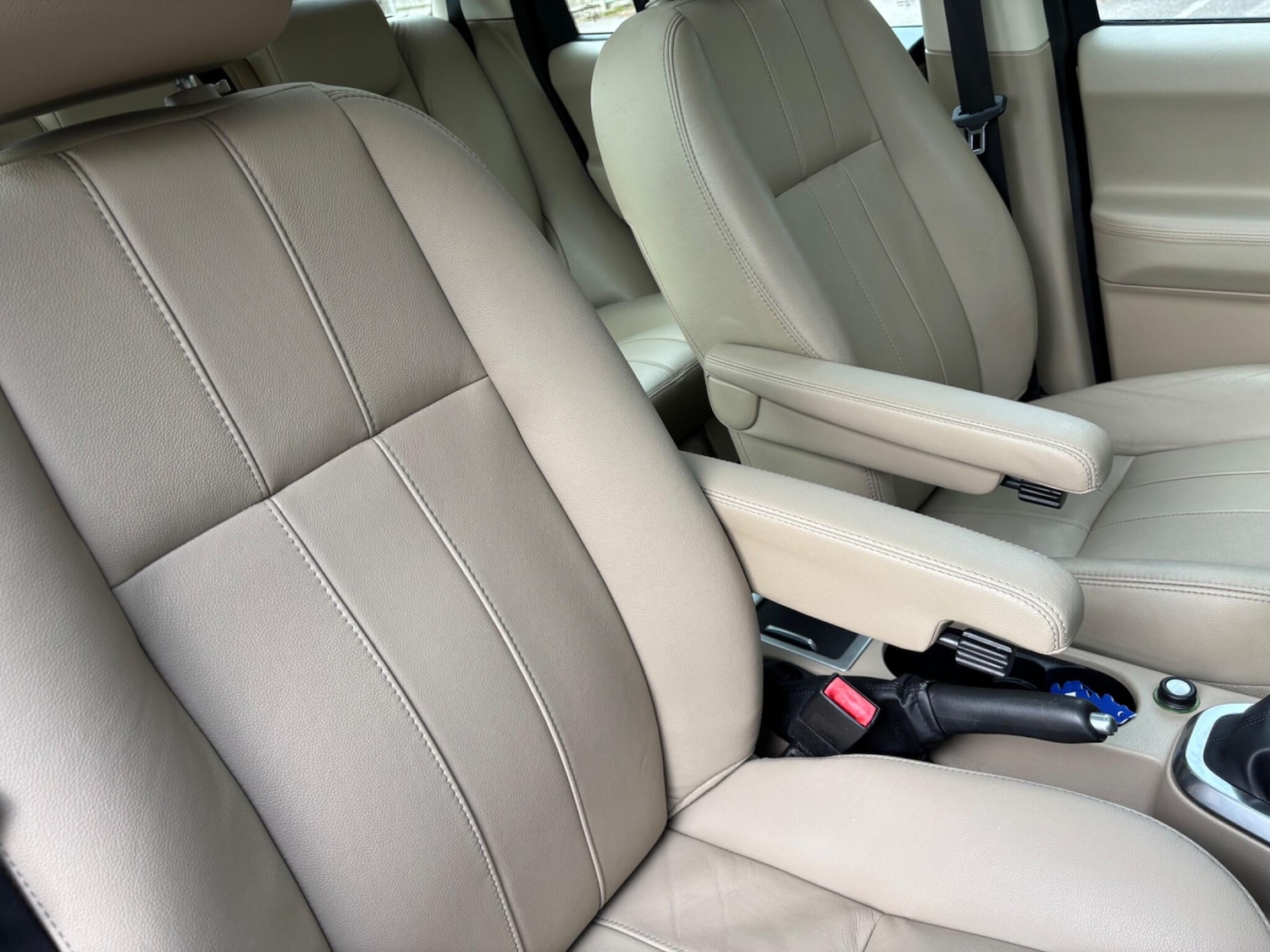 Used Land Rover Freelander 2011 for sale - 76989997: Photo 26