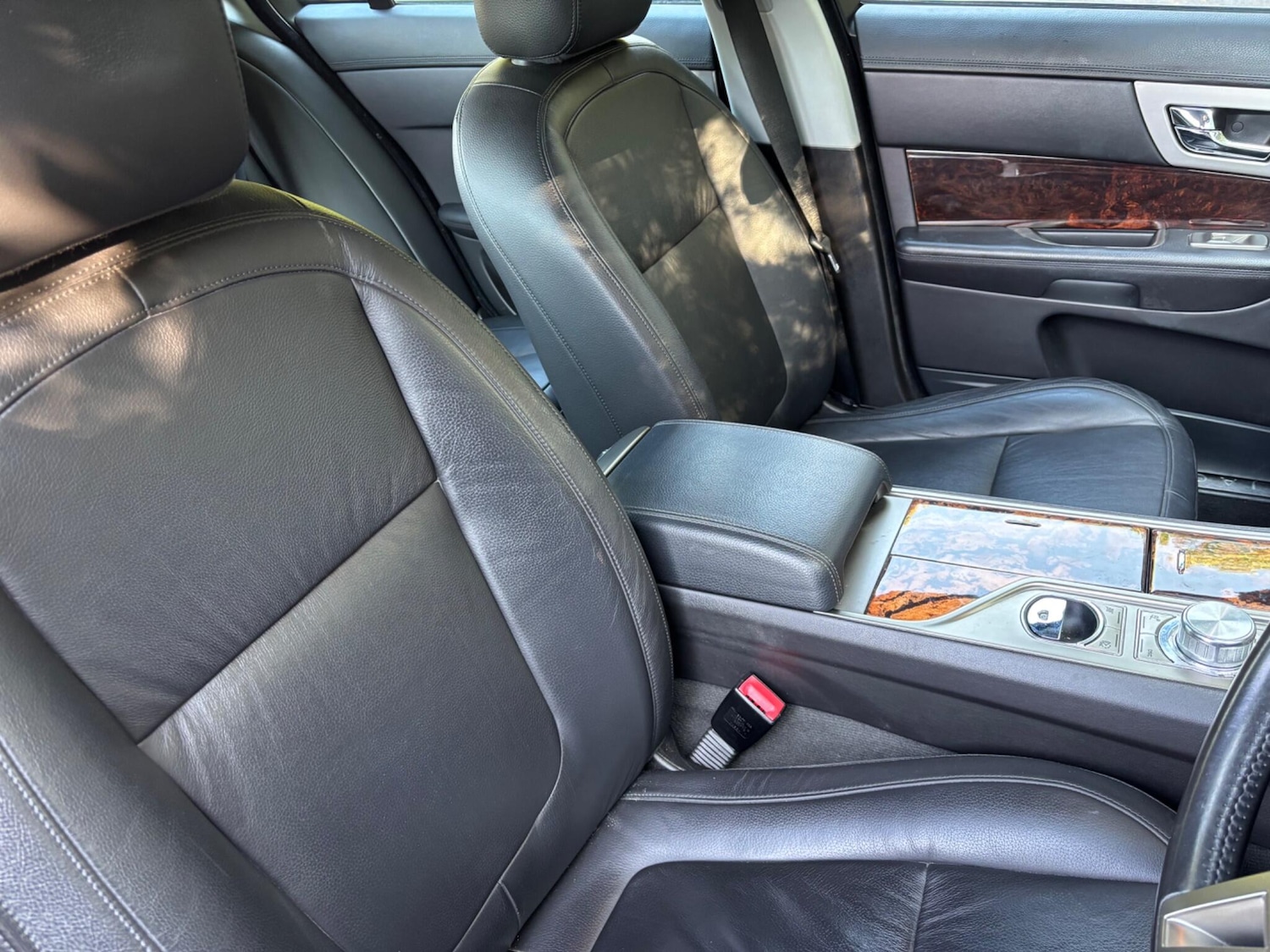 Used Jaguar XF 2010 for sale - 76094897: Photo 10