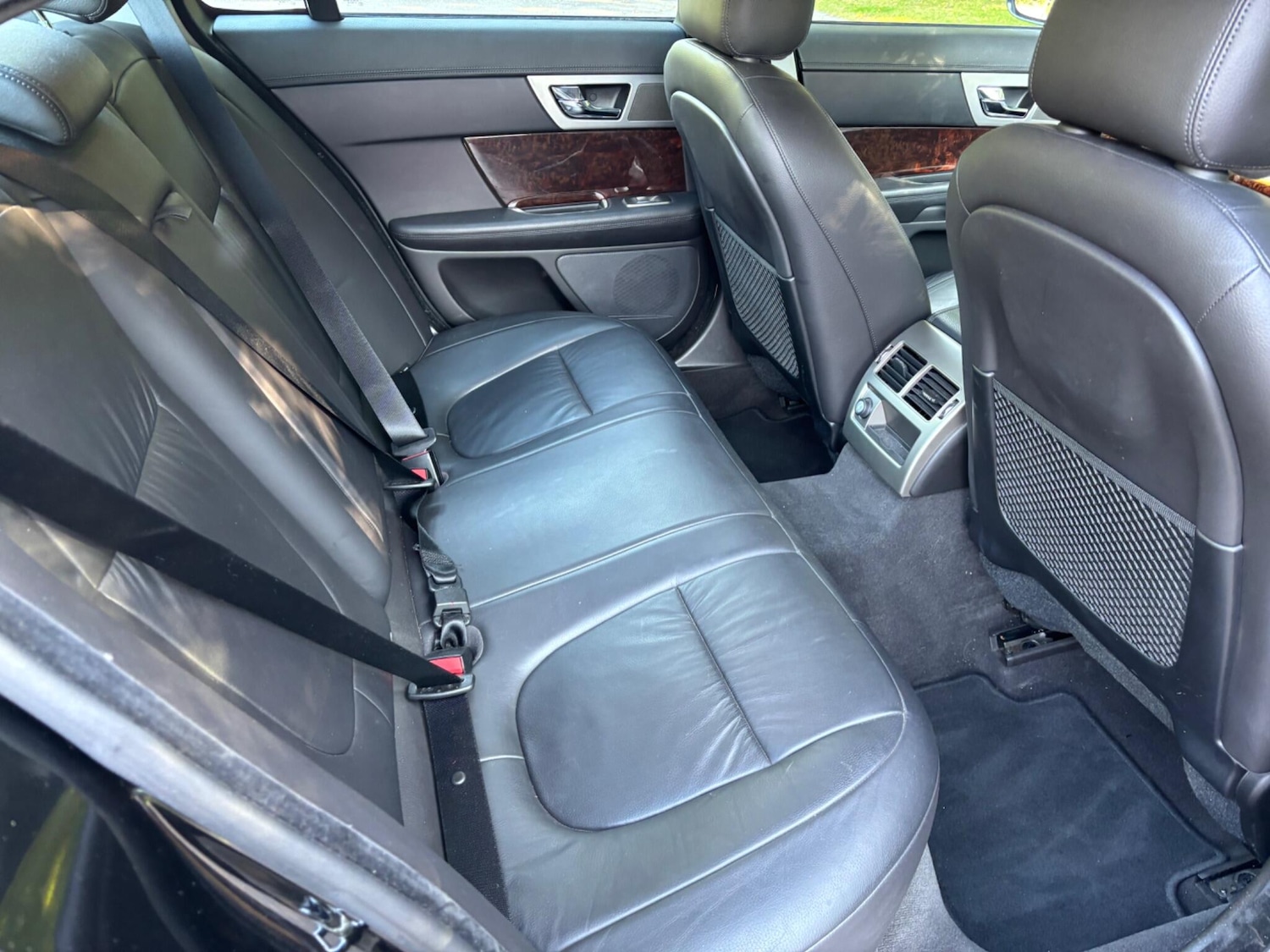 Used Jaguar XF 2010 for sale - 76094897: Photo 14