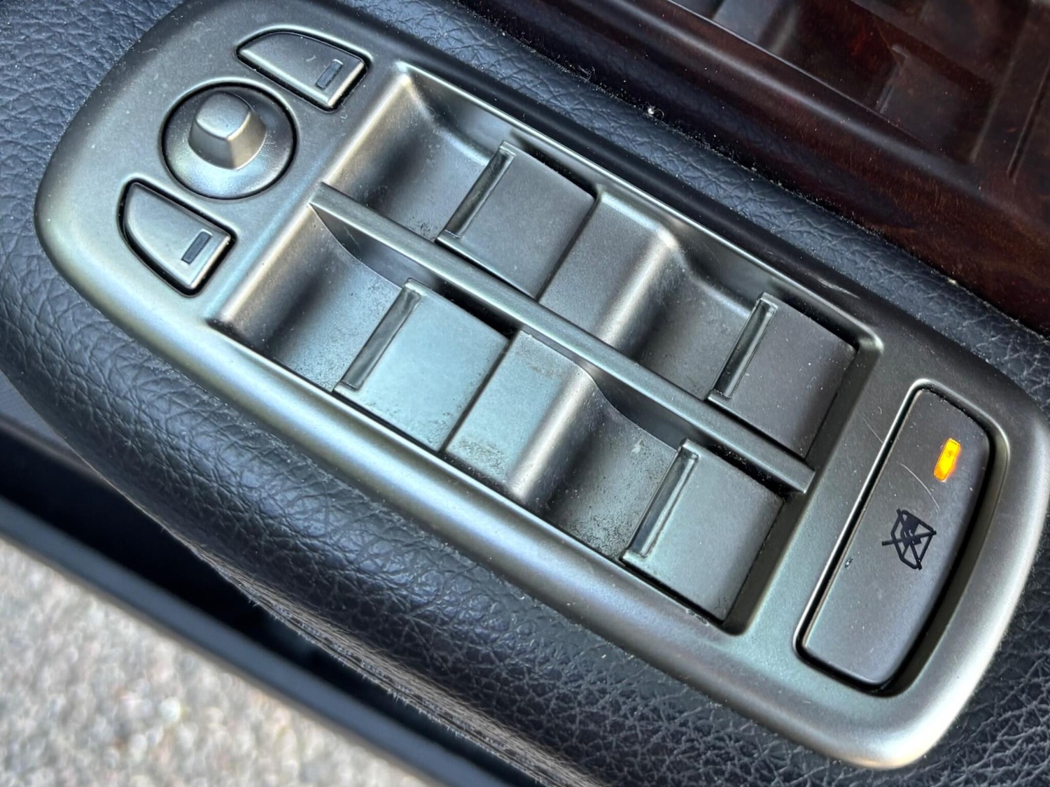 Used Jaguar XF 2010 for sale - 76094897: Photo 38