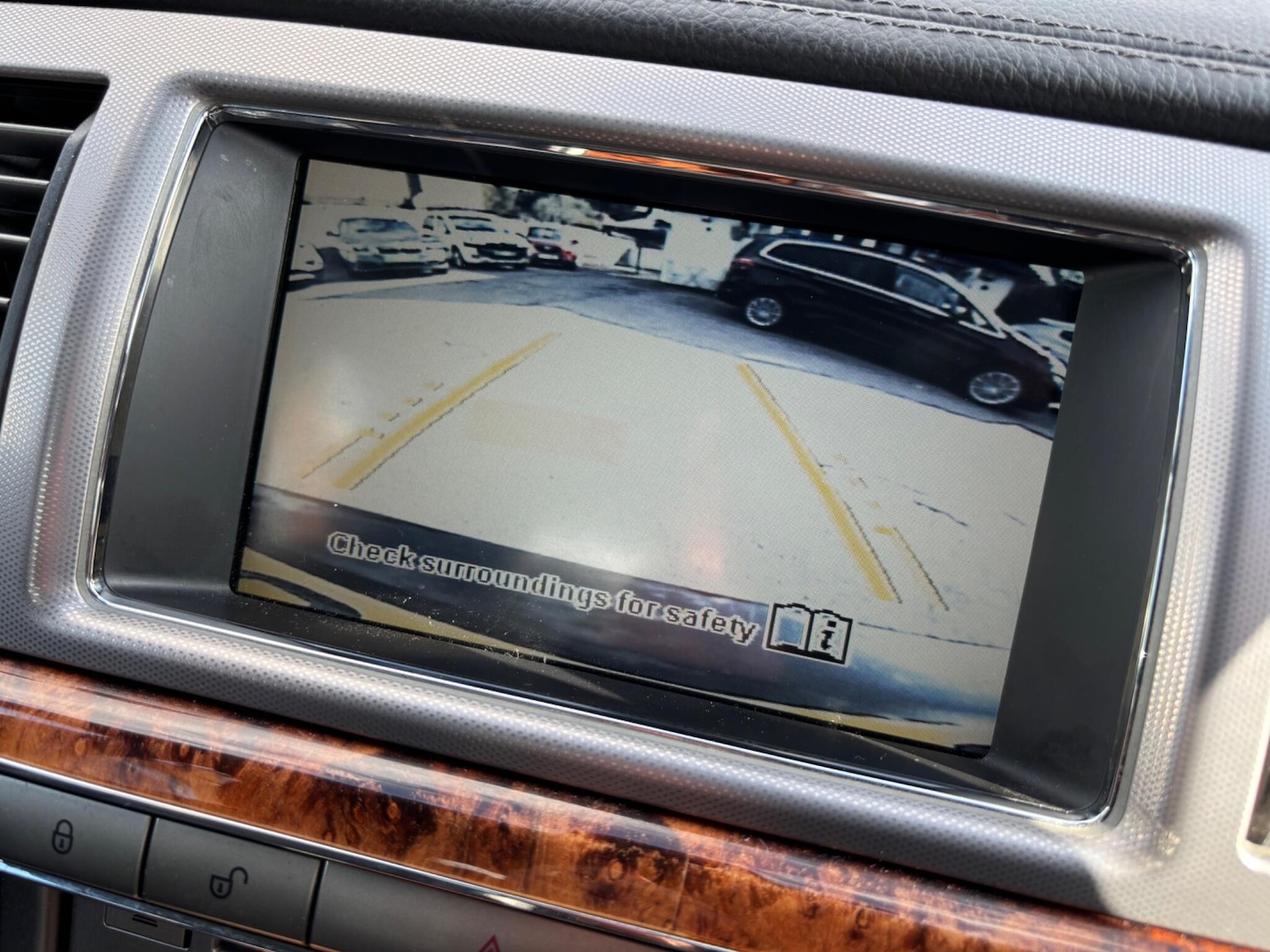 Used Jaguar XF 2010 for sale - 76094897: Photo 41
