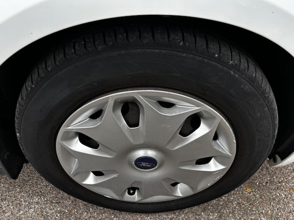 Used Ford Grand Tourneo Connect 2015 for sale - 76318133: Photo 21