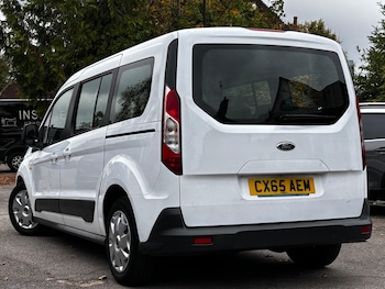 Used Ford Grand Tourneo Connect 2015 for sale - 76318133: Photo 4