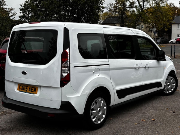 Used Ford Grand Tourneo Connect 2015 for sale - 76318133: Photo 6