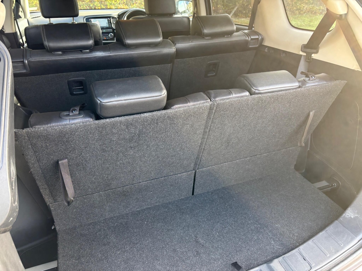 Used Mitsubishi Outlander 2017 for sale - 76531622: Photo 35