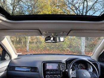 Used Mitsubishi Outlander 2017 for sale - 76531622: Photo