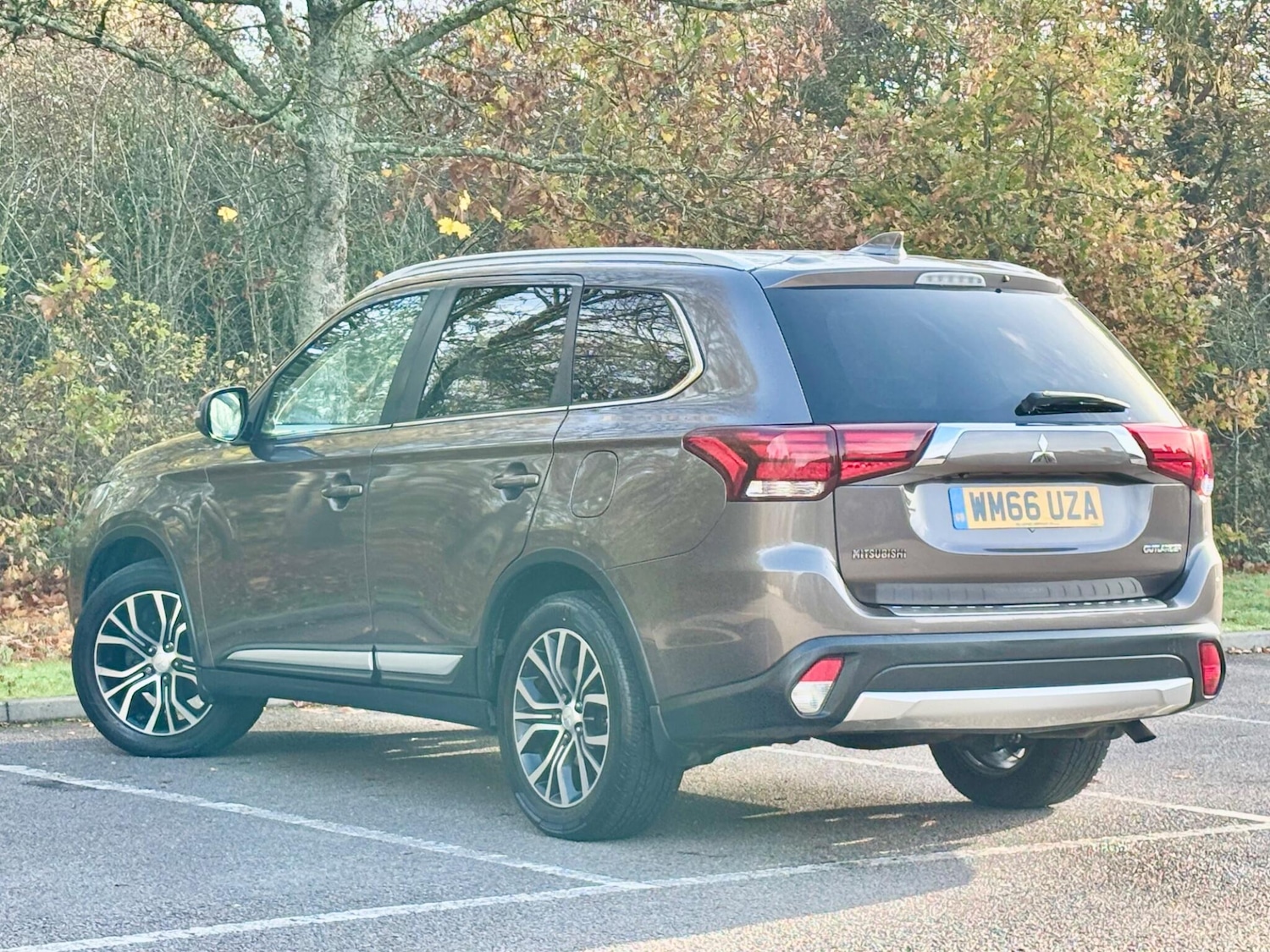 Used Mitsubishi Outlander 2017 for sale - 76531622: Photo 5