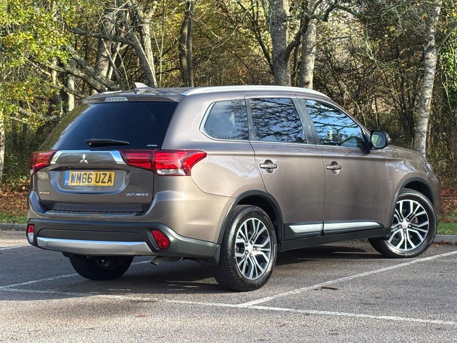 Used Mitsubishi Outlander 2017 for sale - 76531622: Photo 6