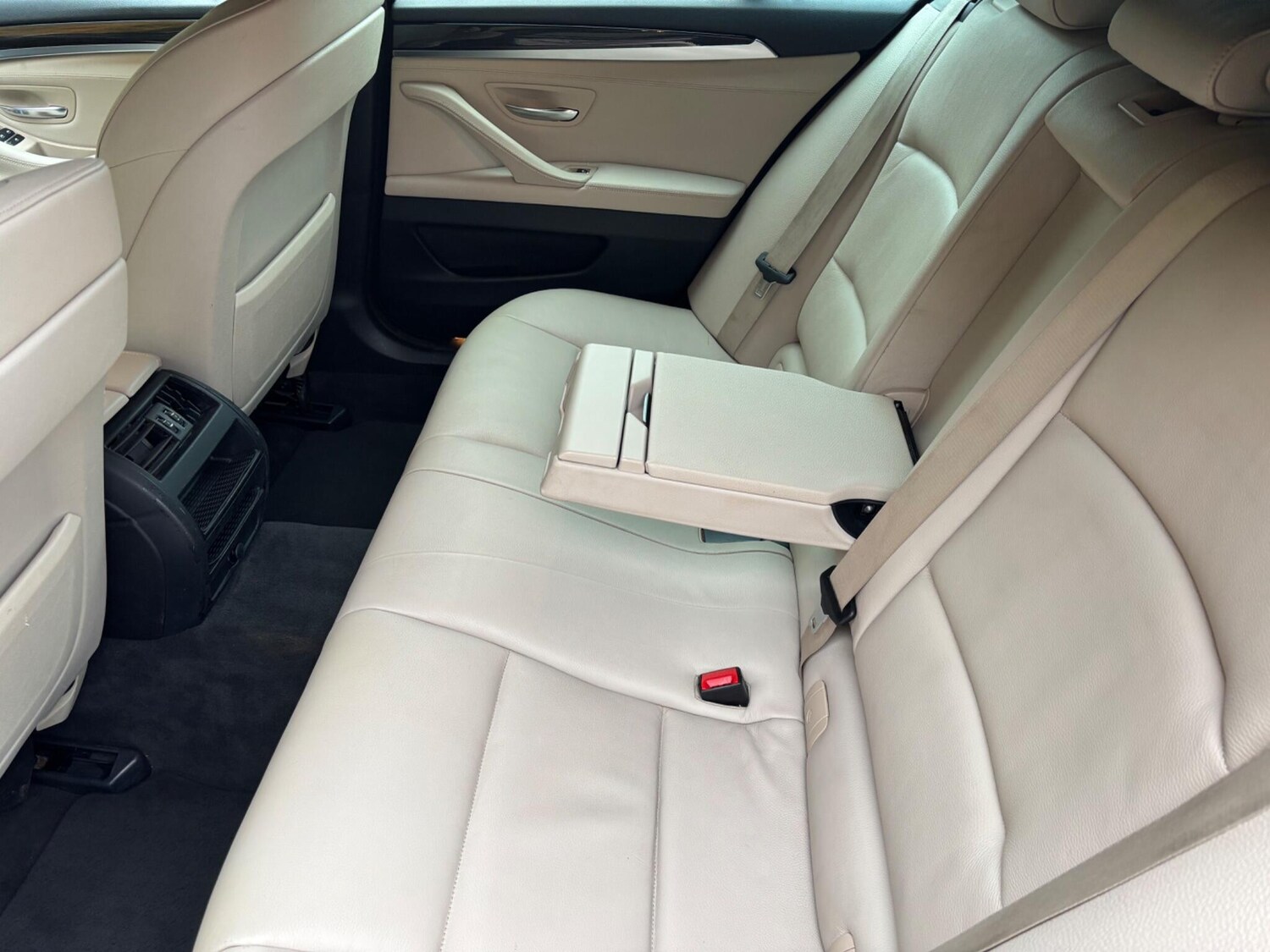 Used BMW 5 Series 2012 for sale - 76531623: Photo 11