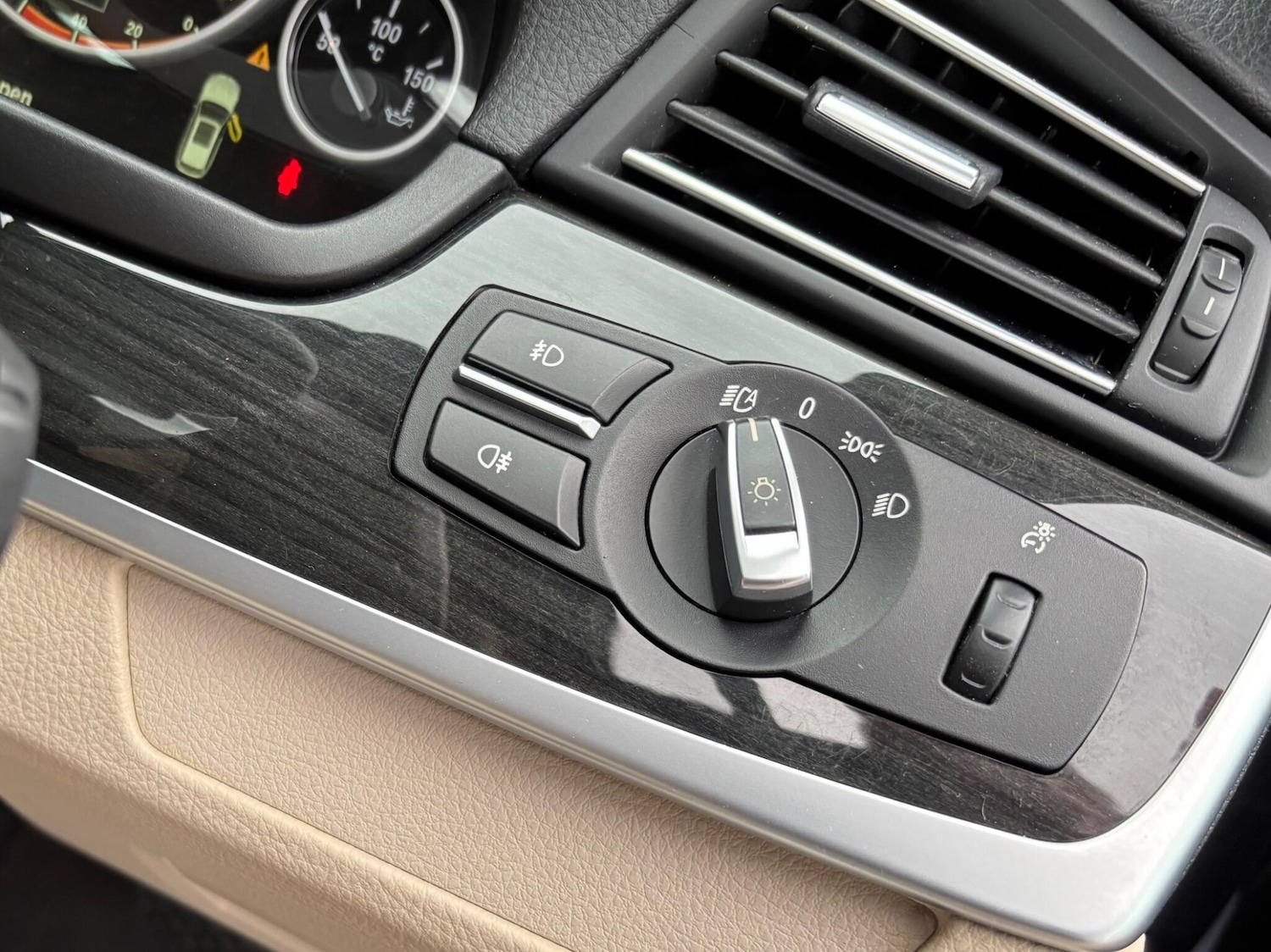 Used BMW 5 Series 2012 for sale - 76531623: Photo 51