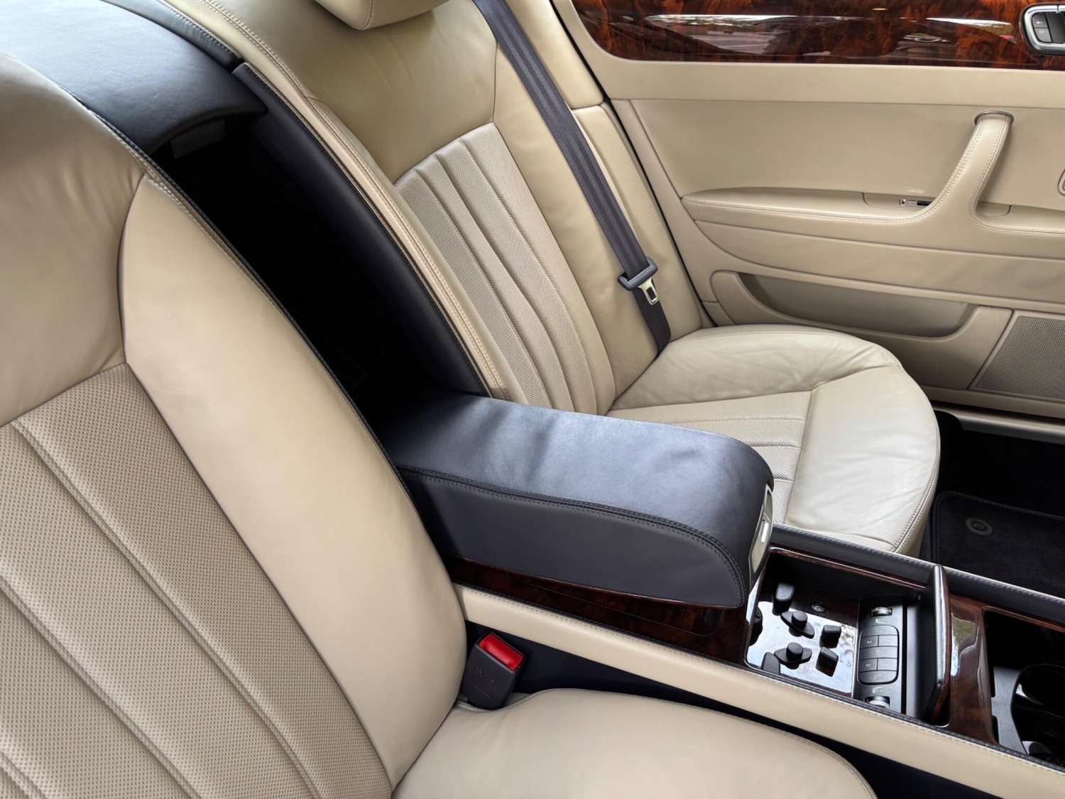 Used Bentley Continental 2006 for sale - 76337299: Photo 15