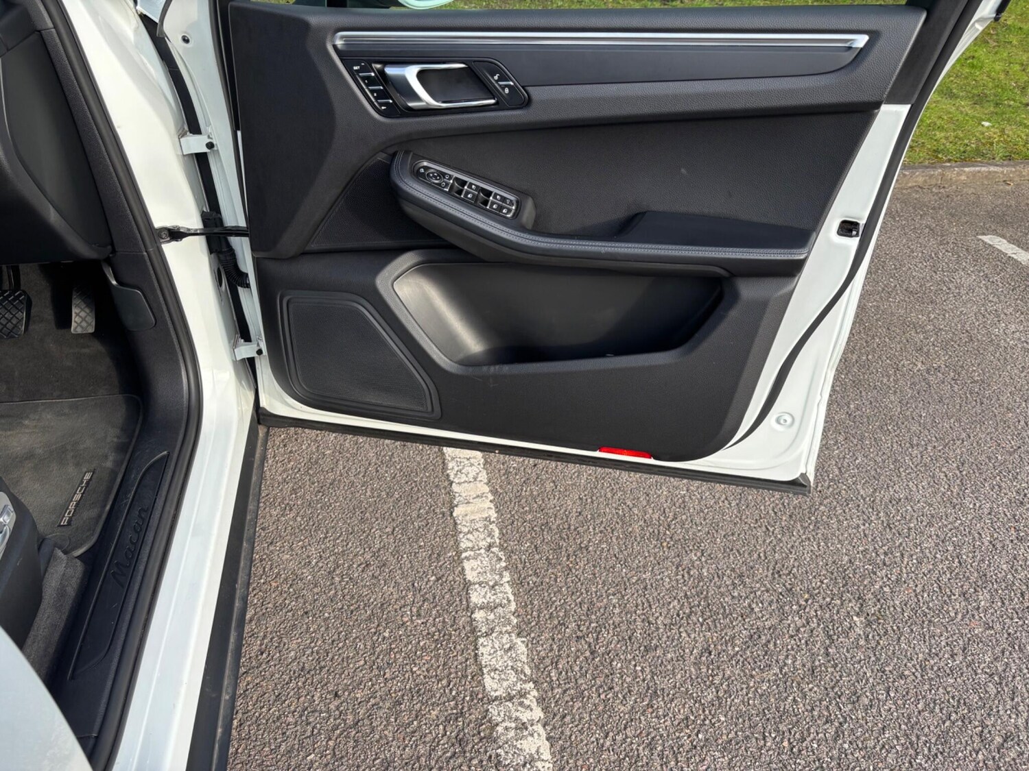 Used Porsche Macan for sale - 77752947: Photo 38