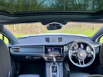 Used Porsche Macan 2019 for sale - 77752947: Photo