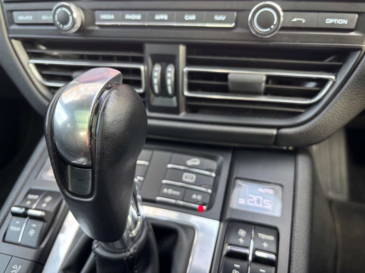 Used Porsche Macan for sale - 77752947: Photo 45