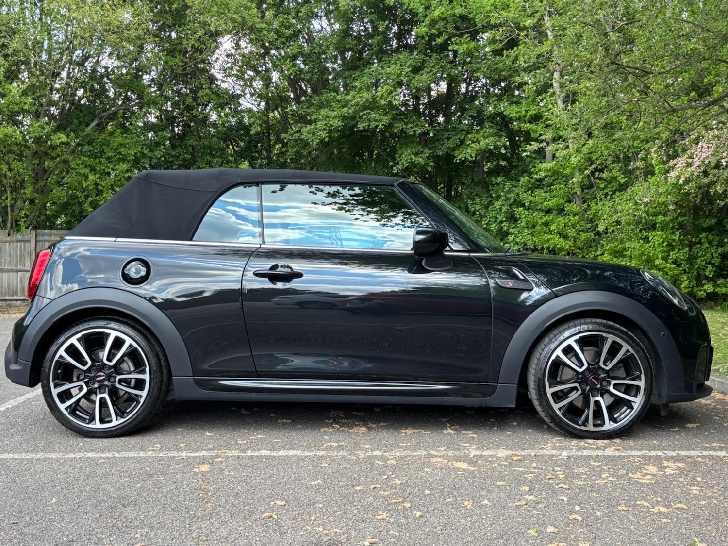 Used MINI Convertible 2023 for sale - 76531629: Photo 17