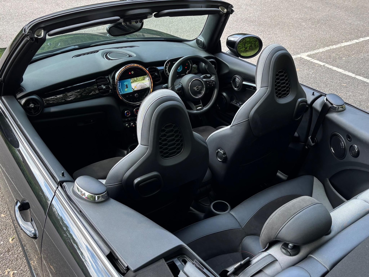 Used MINI Convertible 2023 for sale - 76531629: Photo 33