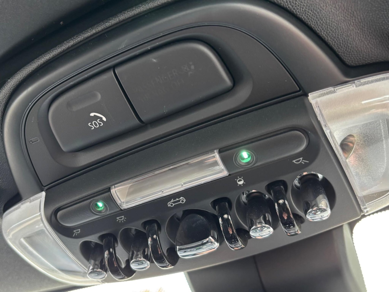 Used MINI Convertible 2023 for sale - 76531629: Photo 63