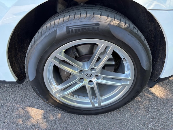 Used Porsche Macan 2019 for sale - 75233090: Photo 51