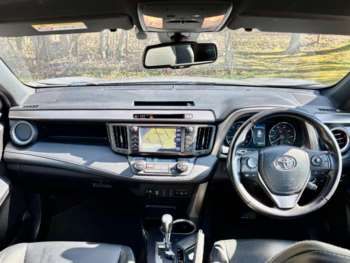 Used Toyota RAV4 2016 for sale - 74100342: Photo