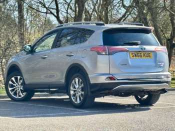 Used Toyota RAV4 2016 for sale - 74100342: Photo