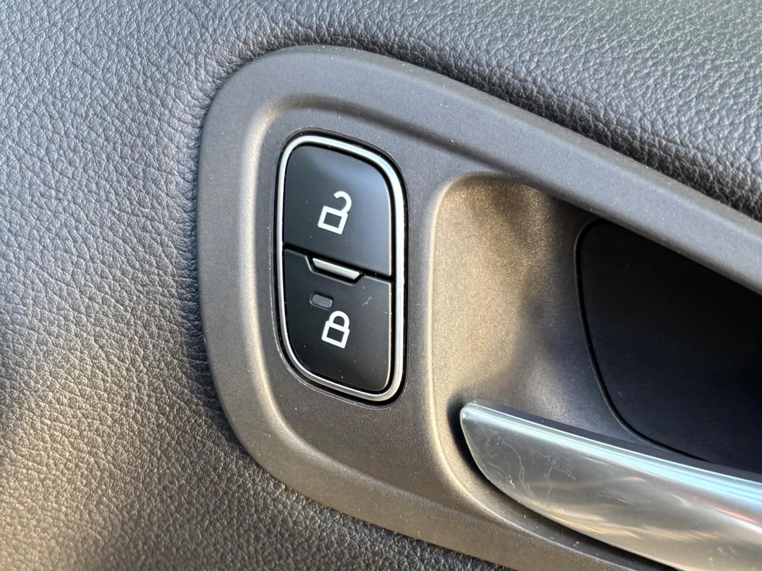 Used Ford Grand C-Max 2018 for sale - 76608463: Photo 40