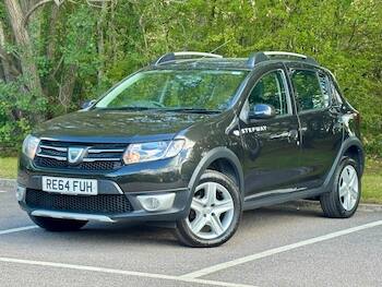 Used Dacia Sandero Stepway 2014 for sale - 79860117: Photo