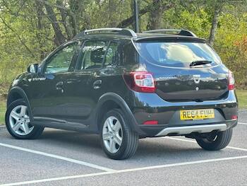 Used Dacia Sandero Stepway 2014 for sale - 79860117: Photo
