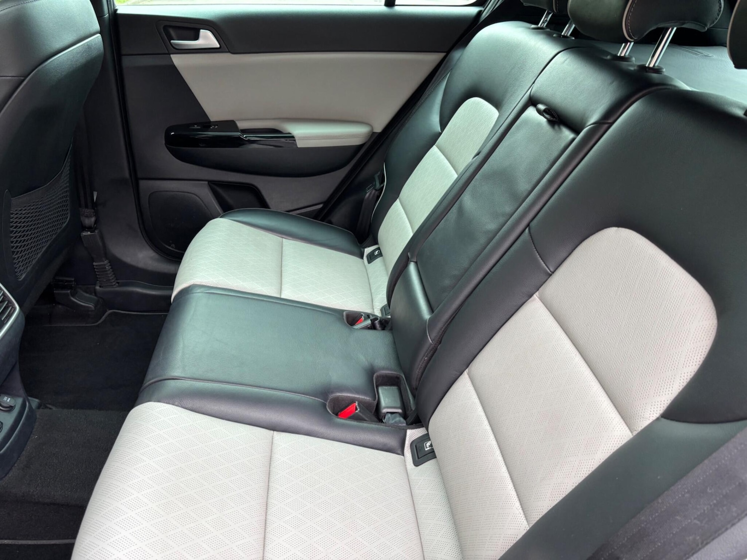 Used Kia Sportage 2018 for sale - 77784238: Photo 11