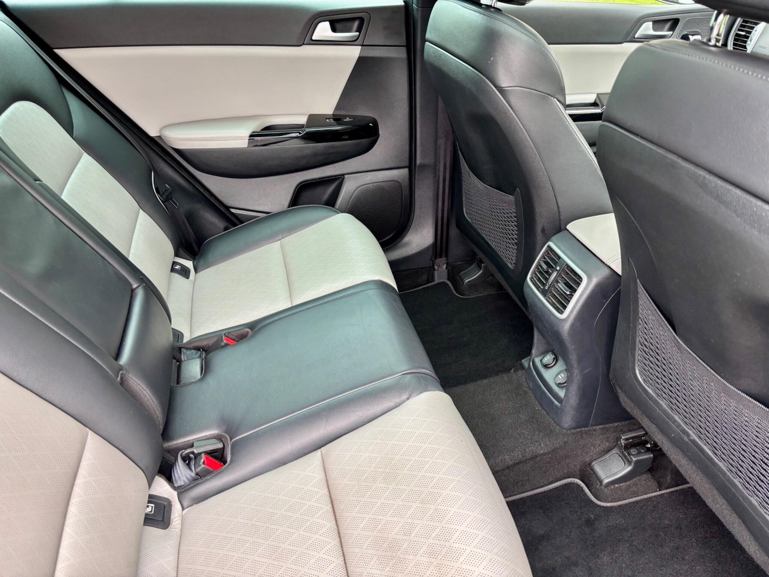 Used Kia Sportage 2018 for sale - 77784238: Photo 13