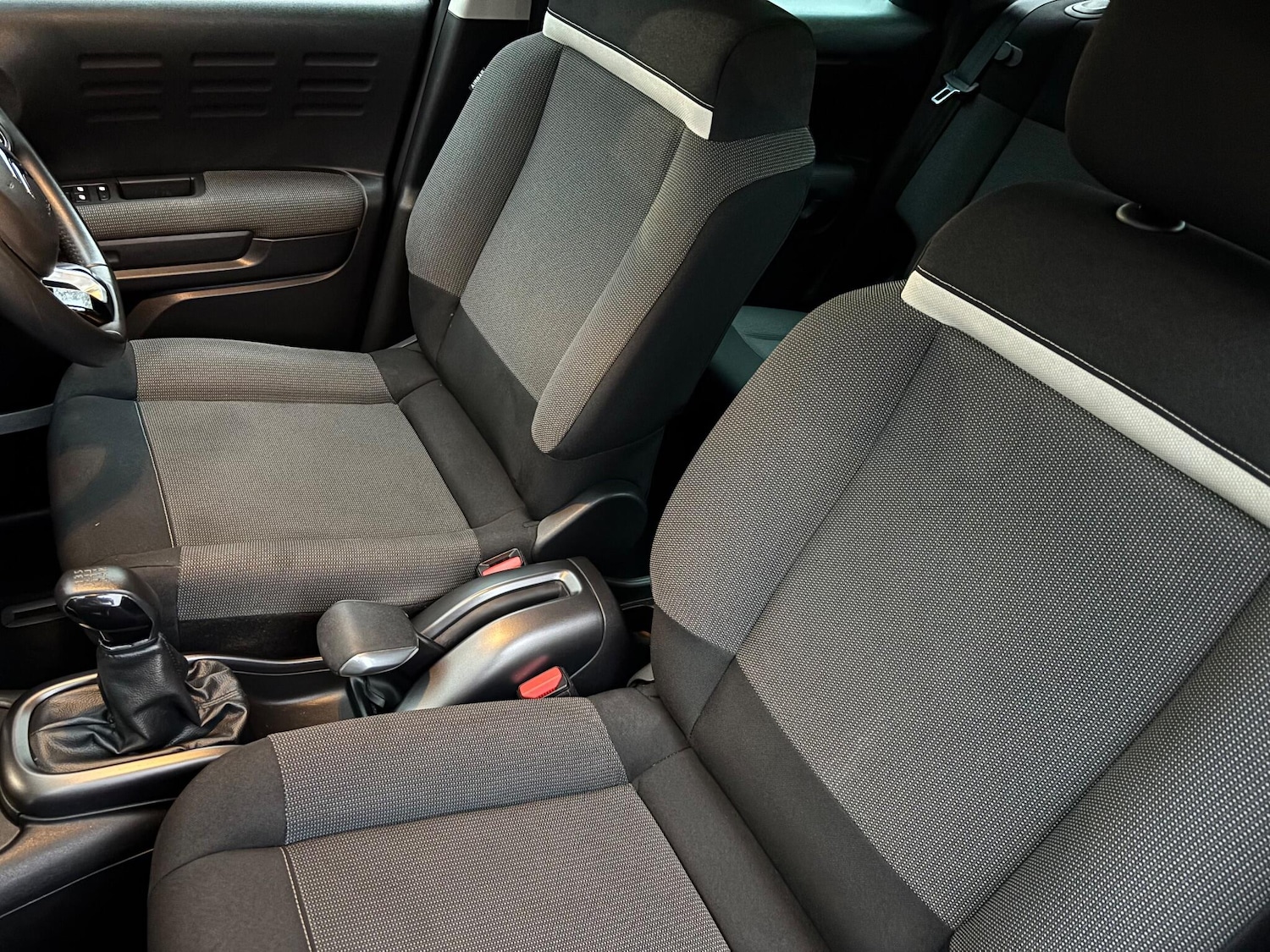 Used Citroen C3 Aircross 2018 for sale - 76952875: Photo 6