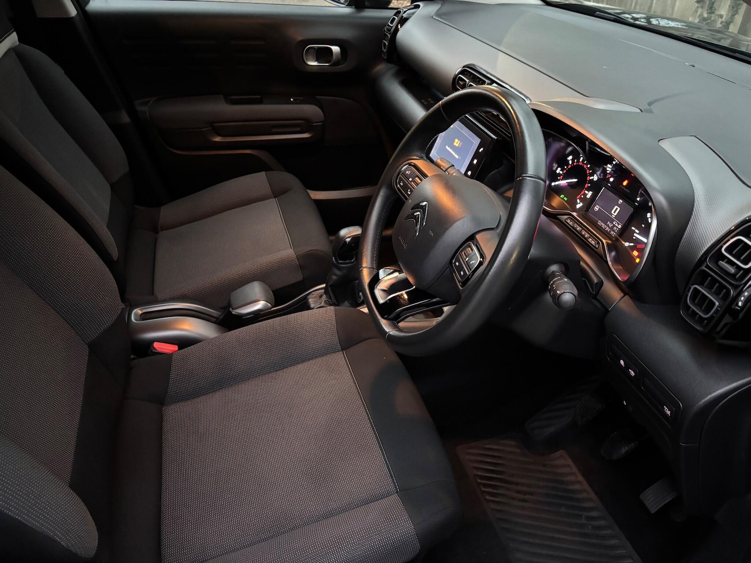 Used Citroen C3 Aircross 2018 for sale - 76952875: Photo 8