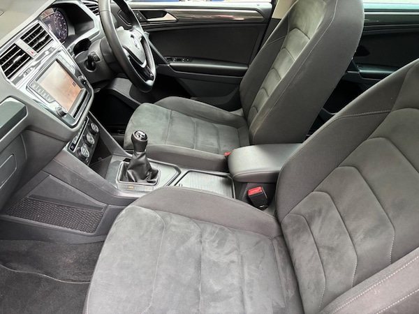 Used Volkswagen Tiguan 2017 for sale - 76315161: Photo 8